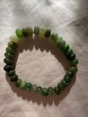 Green Jade bead bracelet